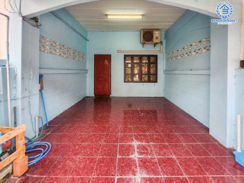 *****ทาวน์เฮ้าส์มือสองย่านนนทบุรี ม.ปิยวรารมย์3 บ้านกล้วย-ไทรน้อย เนื้อที่ 16 ตร.ว. ฟังก์ชัน 3 ห้องนอน 2 ห้องน้ำ 1 ที่จอดรถ บนทำเลเดินทางสะดวก เชื่อมต่อหลายเส้นทาง ใกล้รถไฟฟ้าสายสีม่วง "สถานีคลองบางไผ่" และจุดขึ้นรถตู้ ห้ามพลาด!